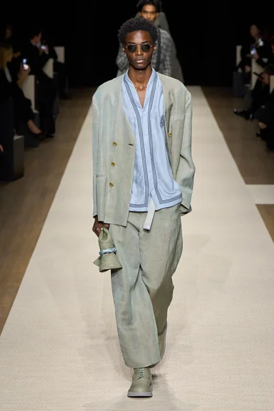 Look 26